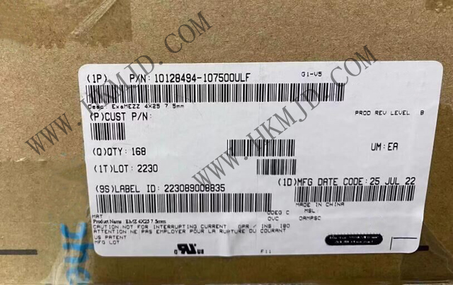 安費(fèi)諾 10128494-107500ULF ExaMEZZ? 夾層式連接器，引領(lǐng)高速連接新時(shí)代