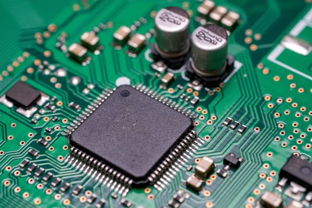 電子元器件回收商！明佳達(dá)長(zhǎng)期專(zhuān)注于高通（Qualcomm）處理器芯片及AI芯片的回收